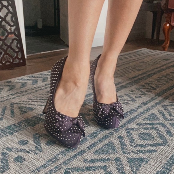 Purple pin-up style shoe with studding detail and bow - Picture 5 of 5
